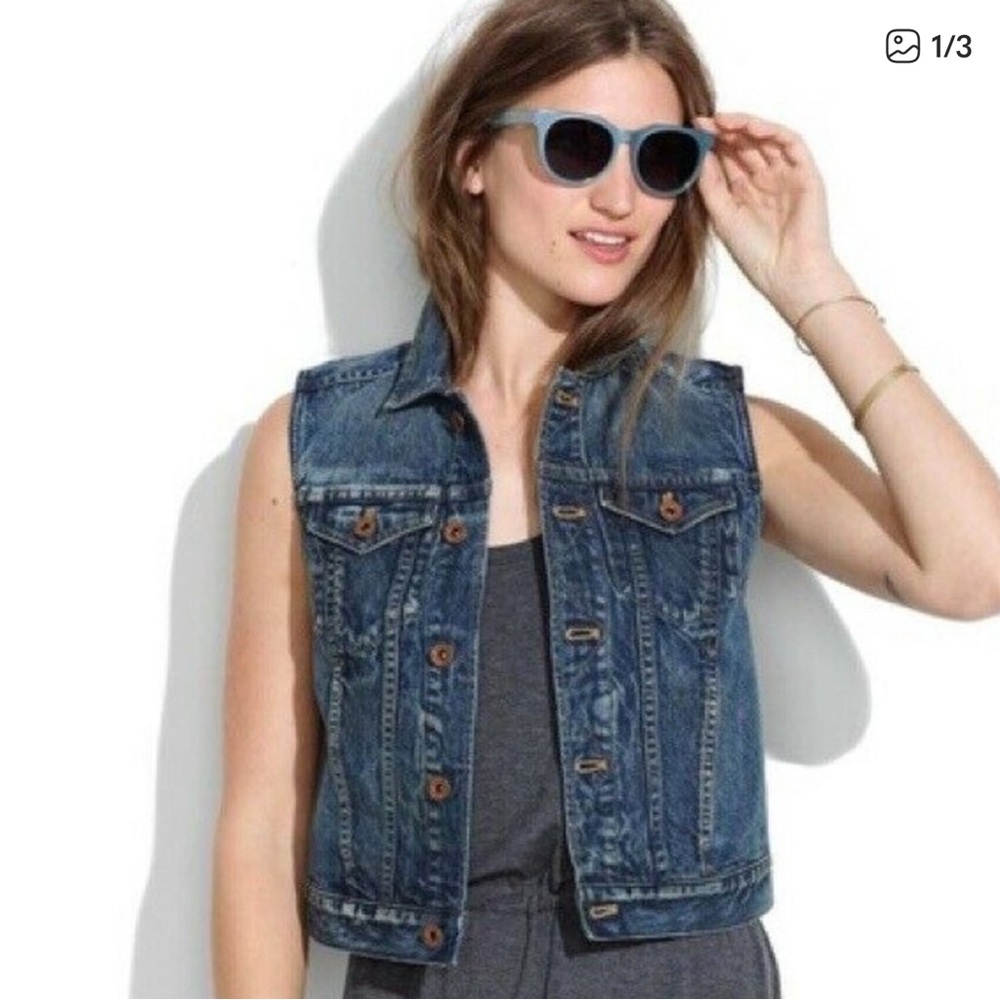 Madewell Denim Vest size small